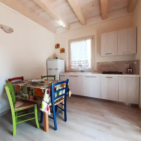 Il Mandorlo شقة كابوليفيري