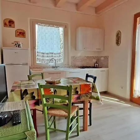 شقة Il Mandorlo كابوليفيري